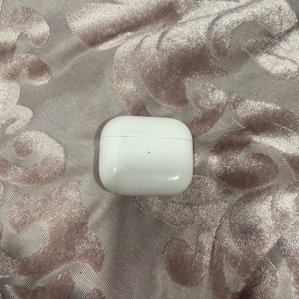 Apple AirPods (3rd Generation)